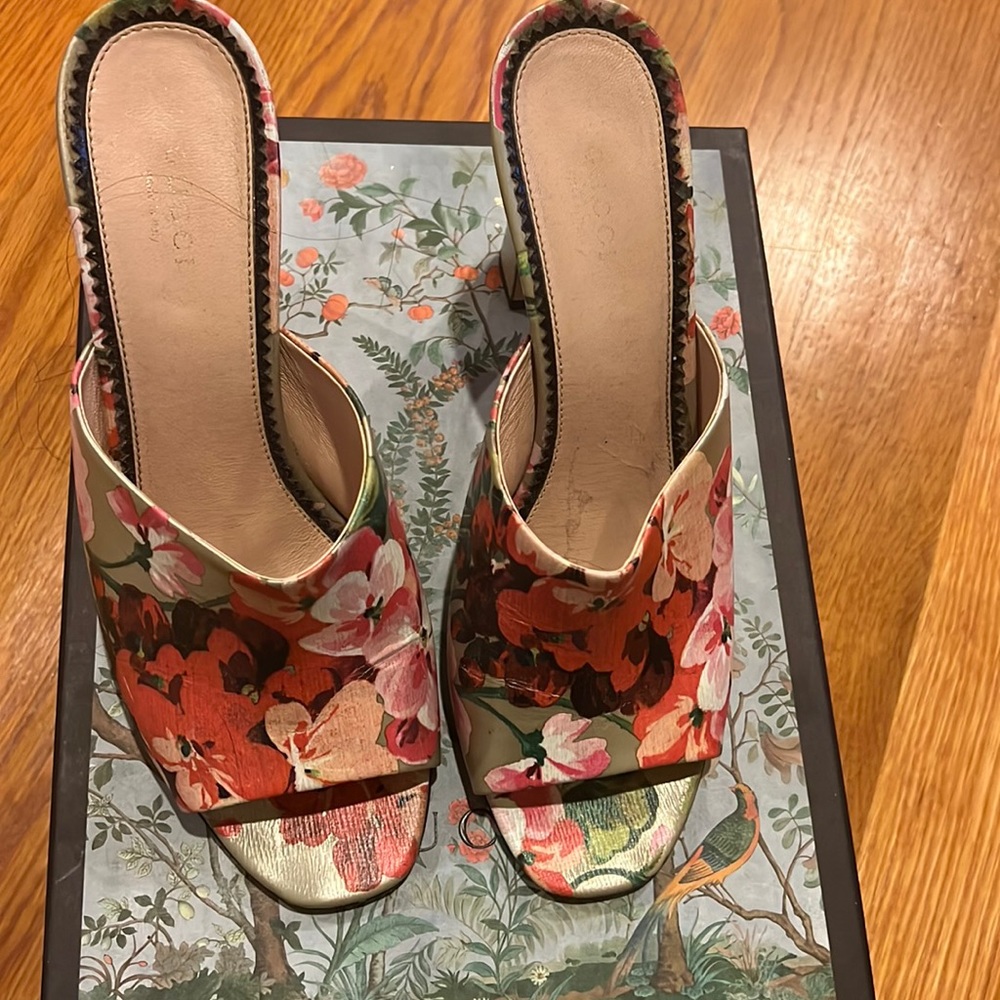 Gucci heels